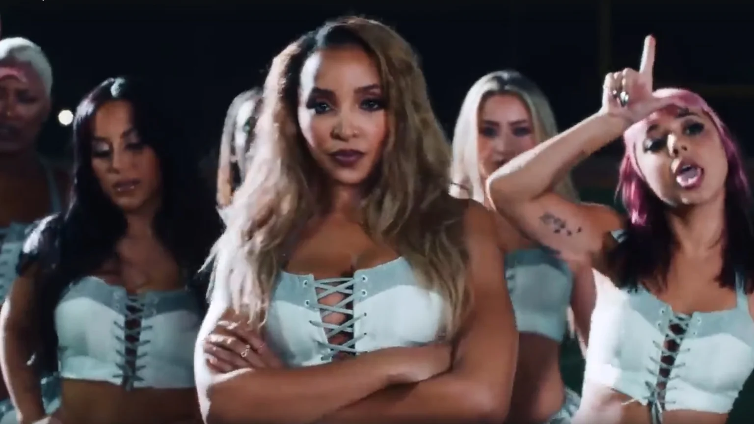 Tinashe - No Broke Boys